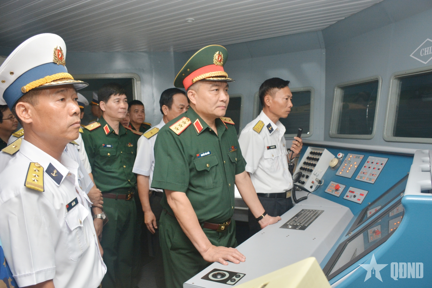 Thượng tướng Nguyễn Văn Hiền kiểm tra tại Học viện Hải quân